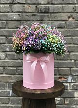 Цветочная композиция из Гипсофила и Розы в шляпной коробке в Поречье