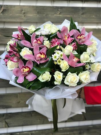 Букет цветов из: Розы и Хризантемы в Поречье
