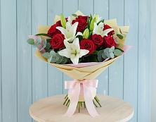 Букет цветов из:  Лилии и Розы в Поречье