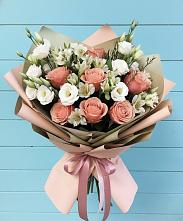 Букет цветов из:  Розы, Альстромерии и Лизиантусы в Поречье