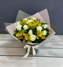 Букет цветов из:  Орхидеи и Розы в Поречье