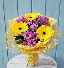 Букет цветов из:  Хризантемы и Герберы в Поречье
