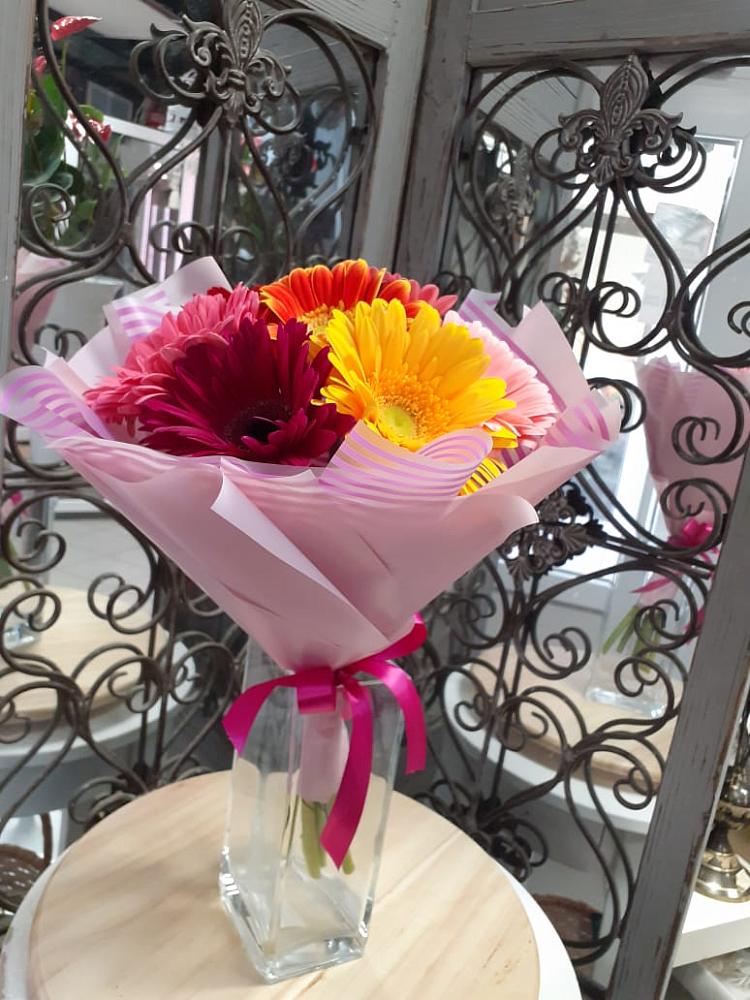 Букет цветов из: Герберы в Поречье