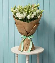 Букет цветов из:  Лизиантусы в Поречье