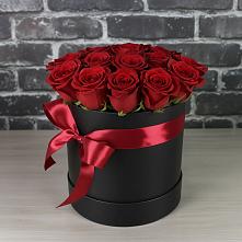 Цветочная композиция из Розы в шляпной коробке в Поречье