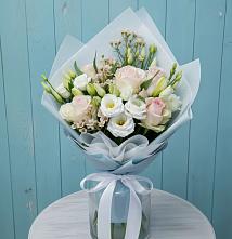 Букет цветов из:  Розы и Лизиантусы в Поречье