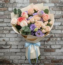 Букет цветов из:  Розы, Лизиантусы и Гвоздики в Поречье