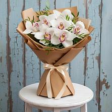 Букет цветов из:  Орхидеи и Розы в Поречье